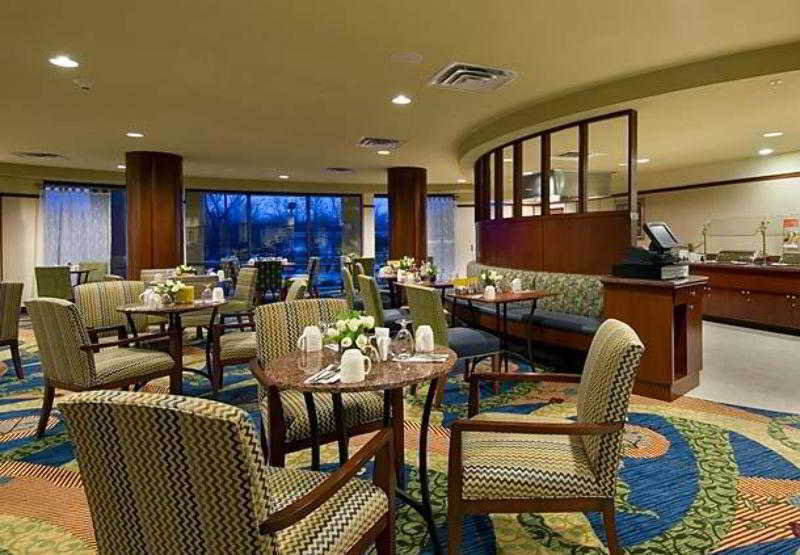 Отель Courtyard Hartford Фармингтон Экстерьер фото