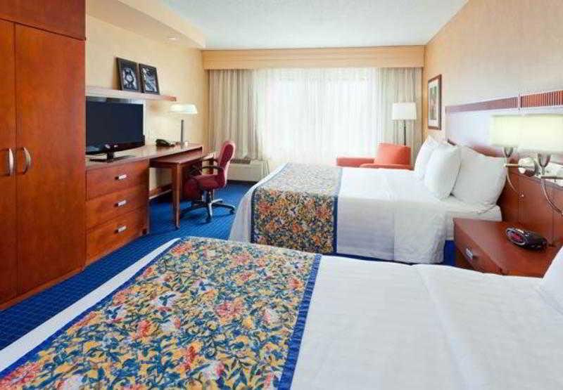 Отель Courtyard Hartford Фармингтон Номер фото